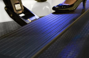 AMP RESEARCH POWERSTEP PLUG-N-PLAY 20-22 FORD POWERSTROKE